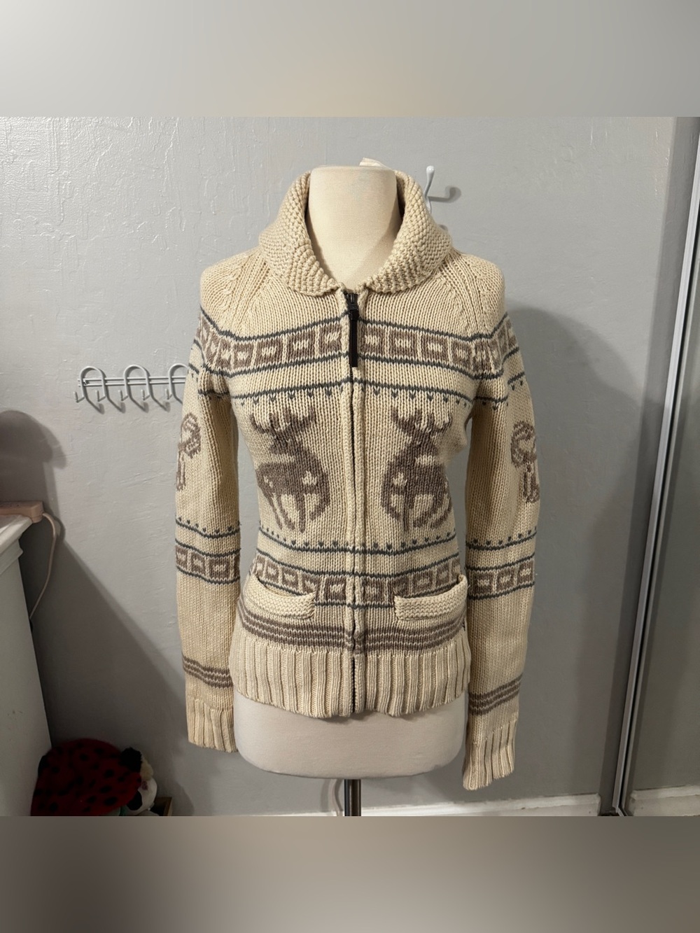 Aritiza TNA Deer Zip-Up Knit Cardigan